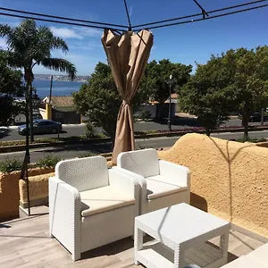 Port,free Parking Apartment